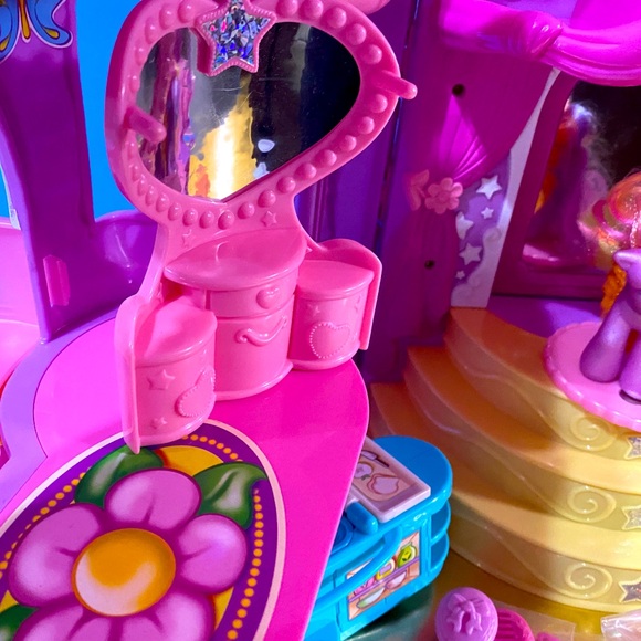 MY LITTLE PONY G3 2002 CELEBRATION CASTLE PLAYS MUSIC & LIGHTS UP EXCLUSIVE PONY - Picture 12 of 16